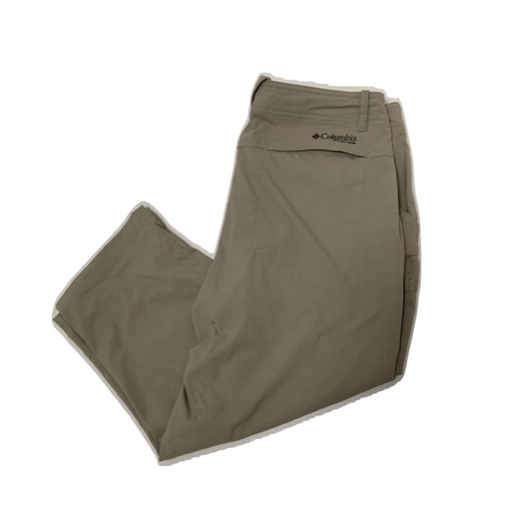 Columbia Pants - Columbia PFG Tan Capri Pants